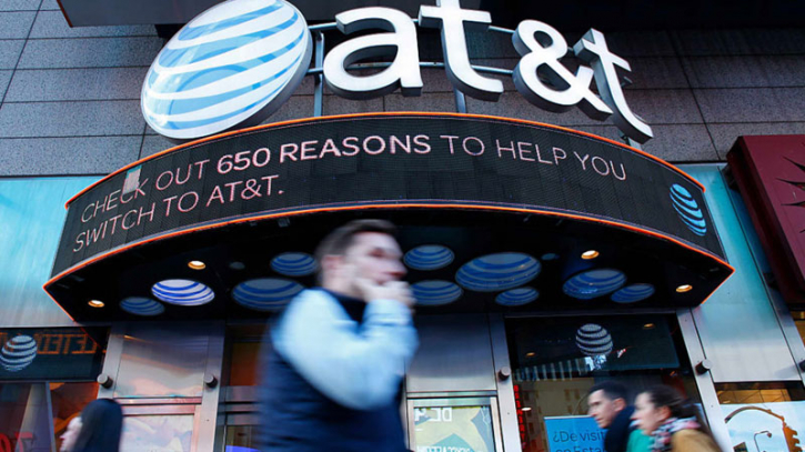 AT&T shares hit 30 year low after toxic lead cable report