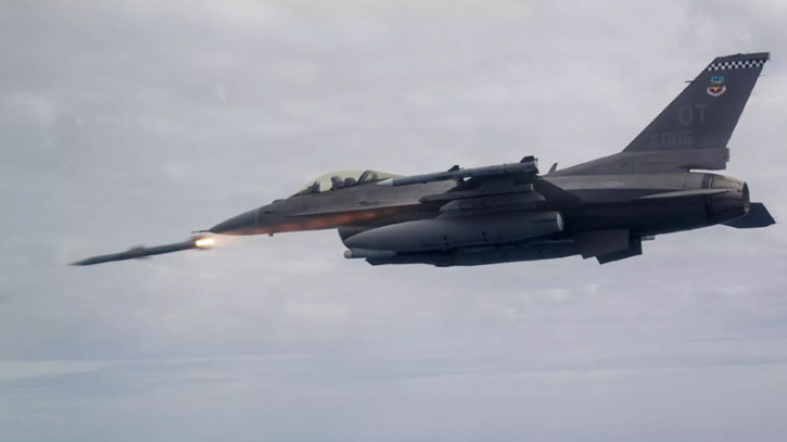 NATO allies sign pact on F-16 jet training for Ukraine