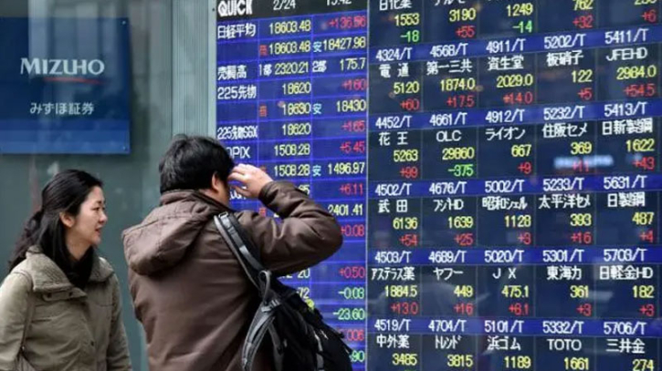 Asia shares rise, euro dogged by French political deadlock