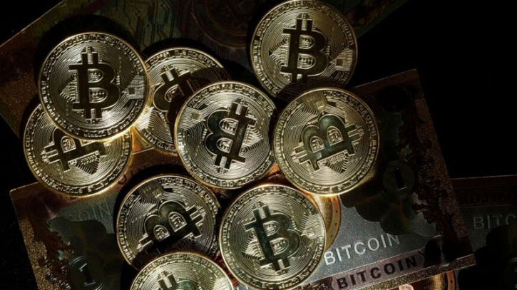 Bitcoin zooms to record beyond $72,000