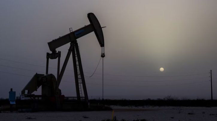 Oil rises after Russia-Ukraine tensions escalate