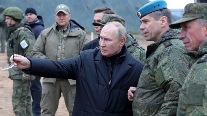 Gov't providing Russian army ‘everything it asks for': Putin