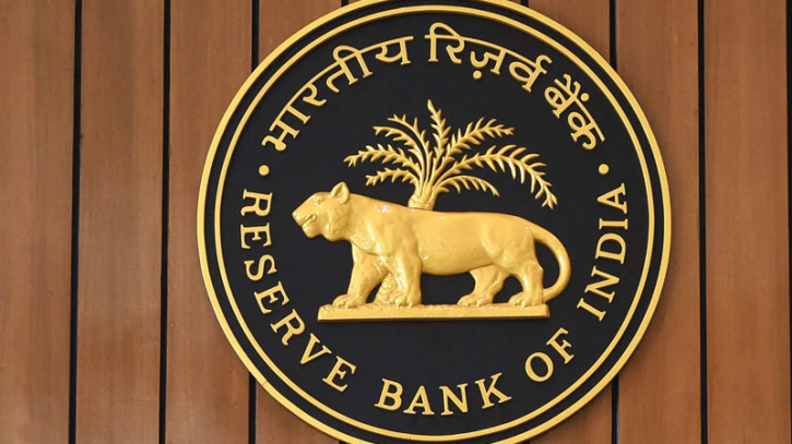 India's central bank tightens rules for personal loans, credit card