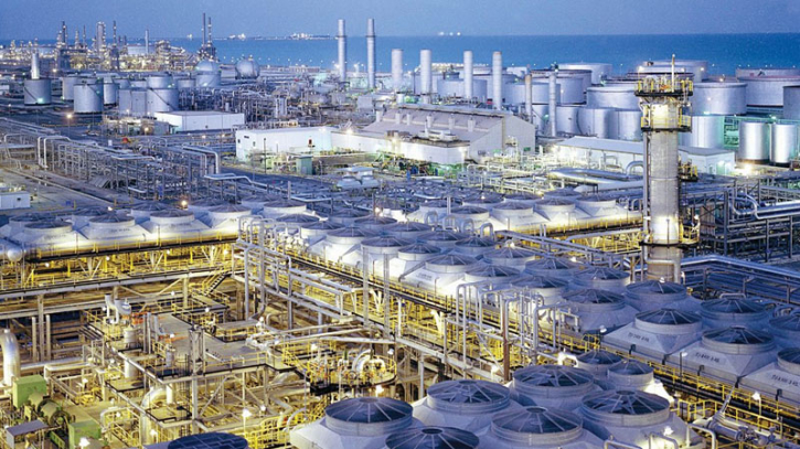 Saudi Arabia plans Aramco share sale by next month