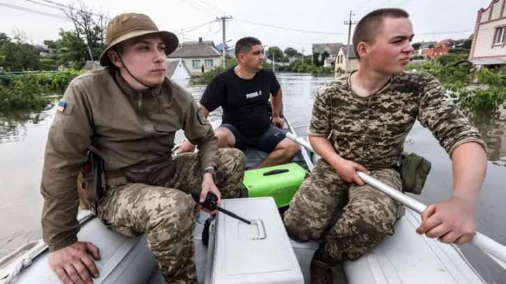 Russia accused of shelling rescue workers amid dam evacuations