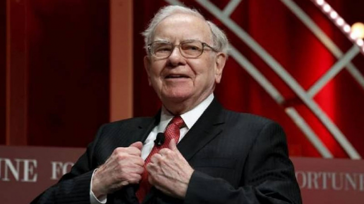 Buffett faults handling of bank failures, upbeat on U.S., Berkshire